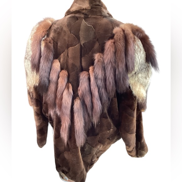 RARE Adrienne Landau for Saks Fifth Ave Sable, Mink & Fox Coat. (fc) - Picture 16 of 16